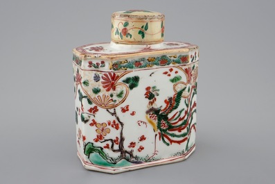 A Chinese famille verte tea caddy with phoenixes, Kangxi