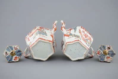 A fine pair of large Chinese Imari style teapots and covers, Kangxi