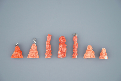 A collection of Chinese carved coral pendants and necklaces, 19/20th C.