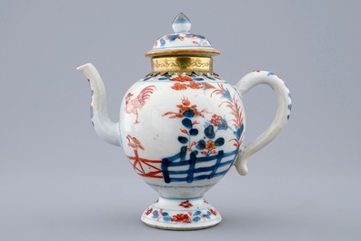 A Chinese Imari teapot and cover on foot with roosters, Kangxi