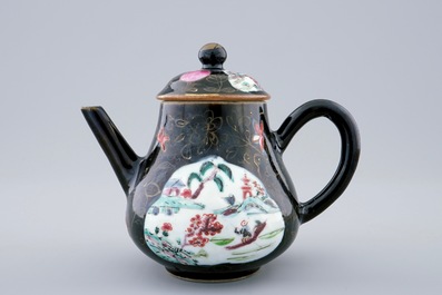 A Chinese famille noire teapot and cover, Yongzheng, 1723-1735