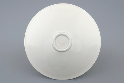 Une coupe qingbai &agrave; d&eacute;cor incis&eacute;, Chine, Dynastie Song du Sud (1127-1279)
