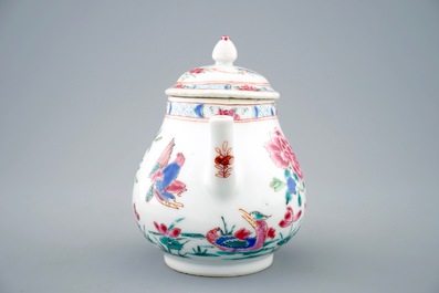 A Chinese famille rose teapot and cover with mandarin ducks, Yongzheng, 1723-1735