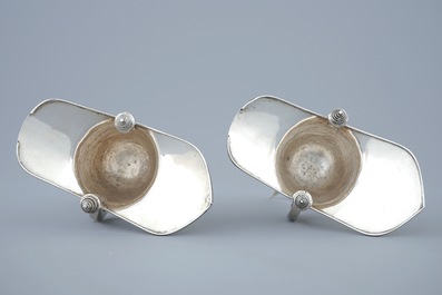 A pair of Chinese silver archaic &quot;Jue&quot; wine cups marked for Heng Li, Tientsin, 19th C.