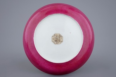 A fine Chinese Yongzheng style ruby back plate with a lady with boys, 19/20th C.