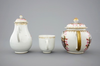 Een deel van een Chinees famille rose en verguld theeservies in de stijl van Meissen, Qianlong, 18e eeuw