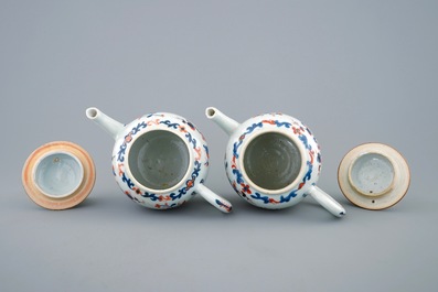 A pair of large Chinese Imari style teapots and covers, Qianlong, 18th C.