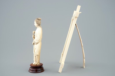 A Chinese Canton ivory frame and a carved figure of Guanyin, 19th C.