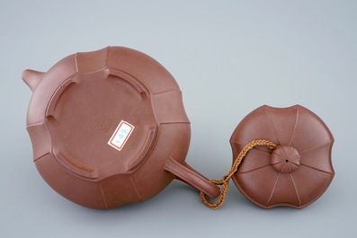 A Chinese Yixing teapot and cover marked for Pa Kua, Zhou Guizhen, 20th C.