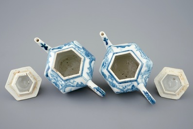 A pair of Chinese blue and white teapots and covers, 18th C.