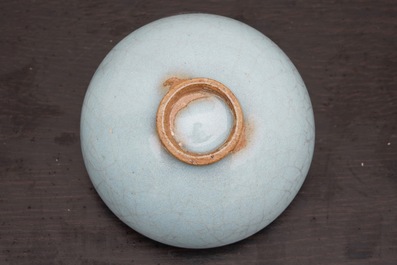 A small Chinese junyao glazed bowl, prob. Song Dynasty, 10/13th C.