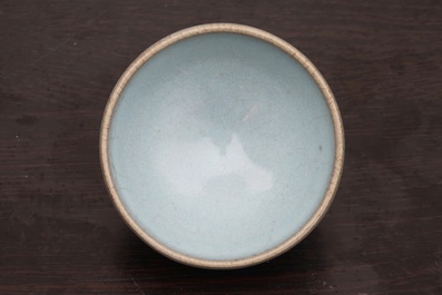 A small Chinese junyao glazed bowl, prob. Song Dynasty, 10/13th C.