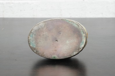 An English silver box with a Chinese mottled jade plaque as cover, 19th C.