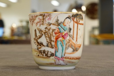 A fine Chinese famille rose mandarin cup and saucer, Qianlong, 18th C.