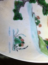 Un plat paysage en porcelaine de Chine famille verte sur fond caf&eacute; au lait, Kangxi