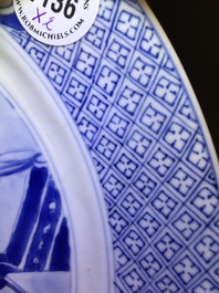 Deux assiettes en porcelaine de Chine bleu et blanc, marque de Chenghua, &eacute;poque Kangxi