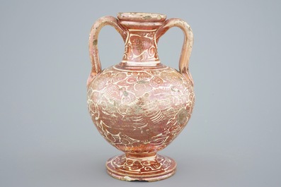 A Hispano Moresque lusterware amphora shaped vase, Spain, 16/17th C.