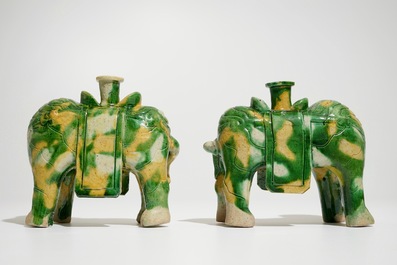 A pair of Chinese spinach and egg glazed elephant-shaped incense burners, Kangxi