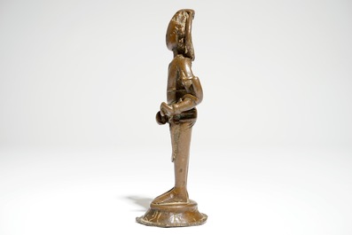 Une statuette de p&egrave;lerinage en bronze, Inde du Nord, 10-12&egrave;me