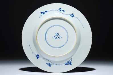 A Chinese blue and white plate with coat of arms of &lsquo;Potken&rsquo;, Kangxi, 1662-1722