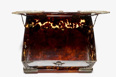 A Dutch colonial tortoise-shell and silver-mounted sirih casket, 17/18th C.