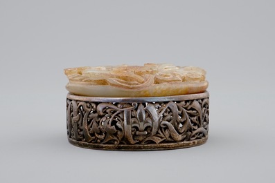 An English silver box with a Chinese mottled jade plaque as cover, 19th C.