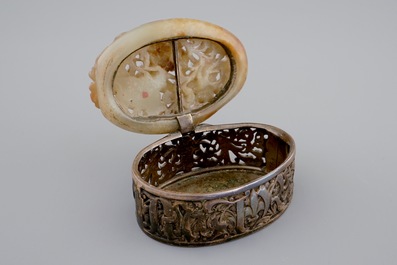 An English silver box with a Chinese mottled jade plaque as cover, 19th C.