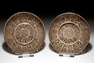 Een Chinese filigrain zilveren dekseldoos, 19e eeuw