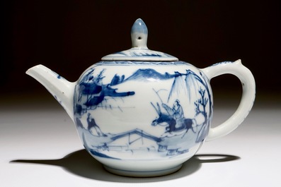 Een Chinese blauw-witte theepot met een wijze op een ezel, Kangxi