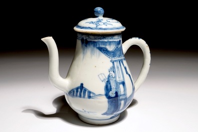 Een Chinese blauw-witte theepot met figurendecor, Yongzheng