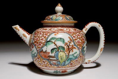 A Chinese Dutch-decorated Amsterdams bont teapot, 18th C.
