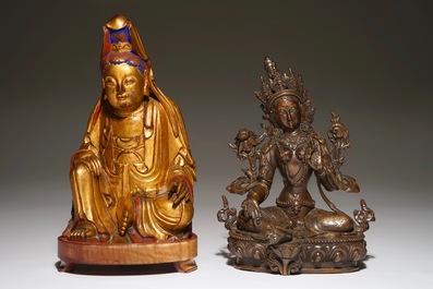 Une statuette de Tara en bronze et une Guanyin en bois dor&eacute;, 19&egrave;me