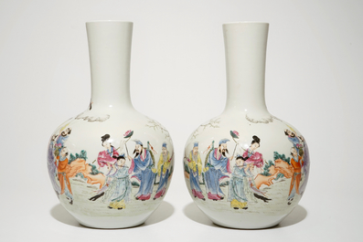 A pair of Chinese famille rose tianqiuping vases with the eight immortals, 20th C.