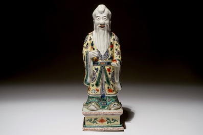 Un mod&egrave;le d'un Shou Lao en porcelaine de Chine famille verte, 19&egrave;me
