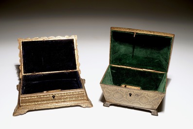 Two fine Anglo-Indian gilt damascened caskets with floral design, 18/19th C.