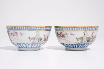 A pair and a set of three Chinese qianjiang cai bowls, 19/20th C.