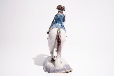 Un mod&egrave;le d'un chevalier en fa&iuml;ence polychrome, Delft ou le Nord, 18&egrave;me