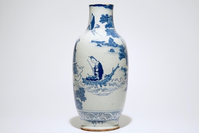 Een Chinese blauw-witte vaas Liu Hai en de pad, 19e eeuw