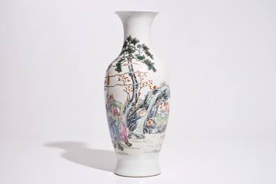 A Chinese famille rose vase with immortals, Ju Ren Tang mark, 20th C.