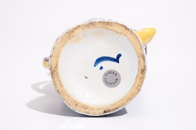 Une verseuse &agrave; lait en forme d'un singe en fa&iuml;ence de Delft polychrome, 19&egrave;me