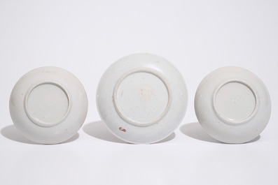 Trois tasses et soucoupes en porcelaine de Chine, Qianlong