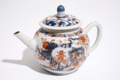 A Chinese Imari-style teapot and cover, Qianlong