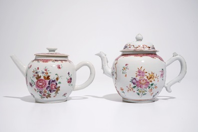 Deux th&eacute;i&egrave;res en porcelaine de Chine famille rose d'exportation, Qianlong