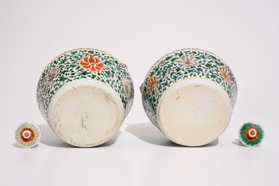 A pair of Chinese famille verte lime pots, poss. for the Vietnamese market, Kangxi