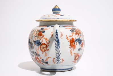 A Chinese Imari and gilt teapot and cover, Qianlong