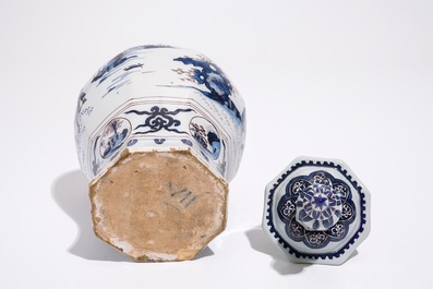 A Dutch Delft octagonal chinoiserie vase and cover in blue and manganese, late 17th C.