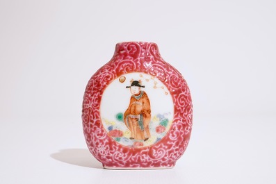 A fine Chinese famille rose ruby ground snuff bottle, 19th C.