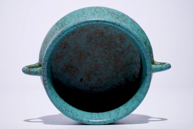 Een Chinese wierookbrander met robin's egg glazuur, Yongzheng merk, 19/20e eeuw
