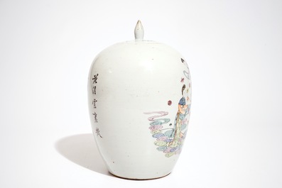 Un lot vari&eacute; en porcelaine de Chine famille rose et monochrome, 19/20&egrave;me
