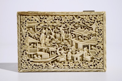 A rectangular Chinese carved ivory casket, Canton, 19th C.